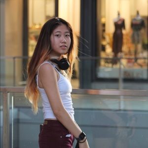 Meet your Posher, Hang